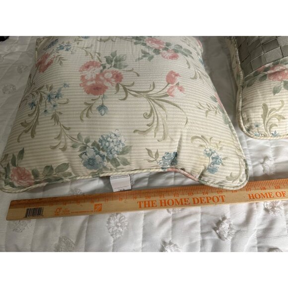Chris Madden Floral Stripped Weaved Throw Pillow Set French Cottage Chic  Read - Picture 9 of 13